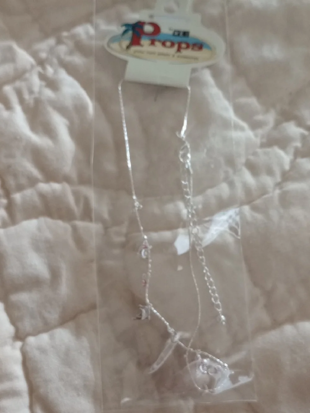 🌷$2 Bundled NWT WEI Gorgeous Silver Dolphin Necklace with Pink Stones - Picture 8 of 9